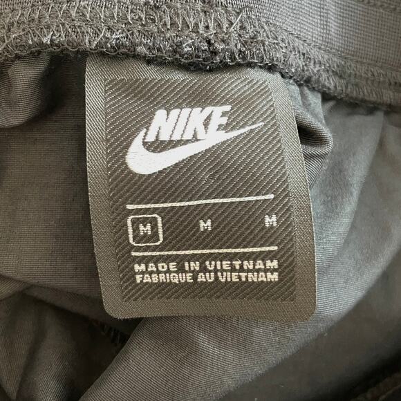 Nike Women's Breakaway Athletic Shorts In Black Size Medium New - Picture 8 of 10